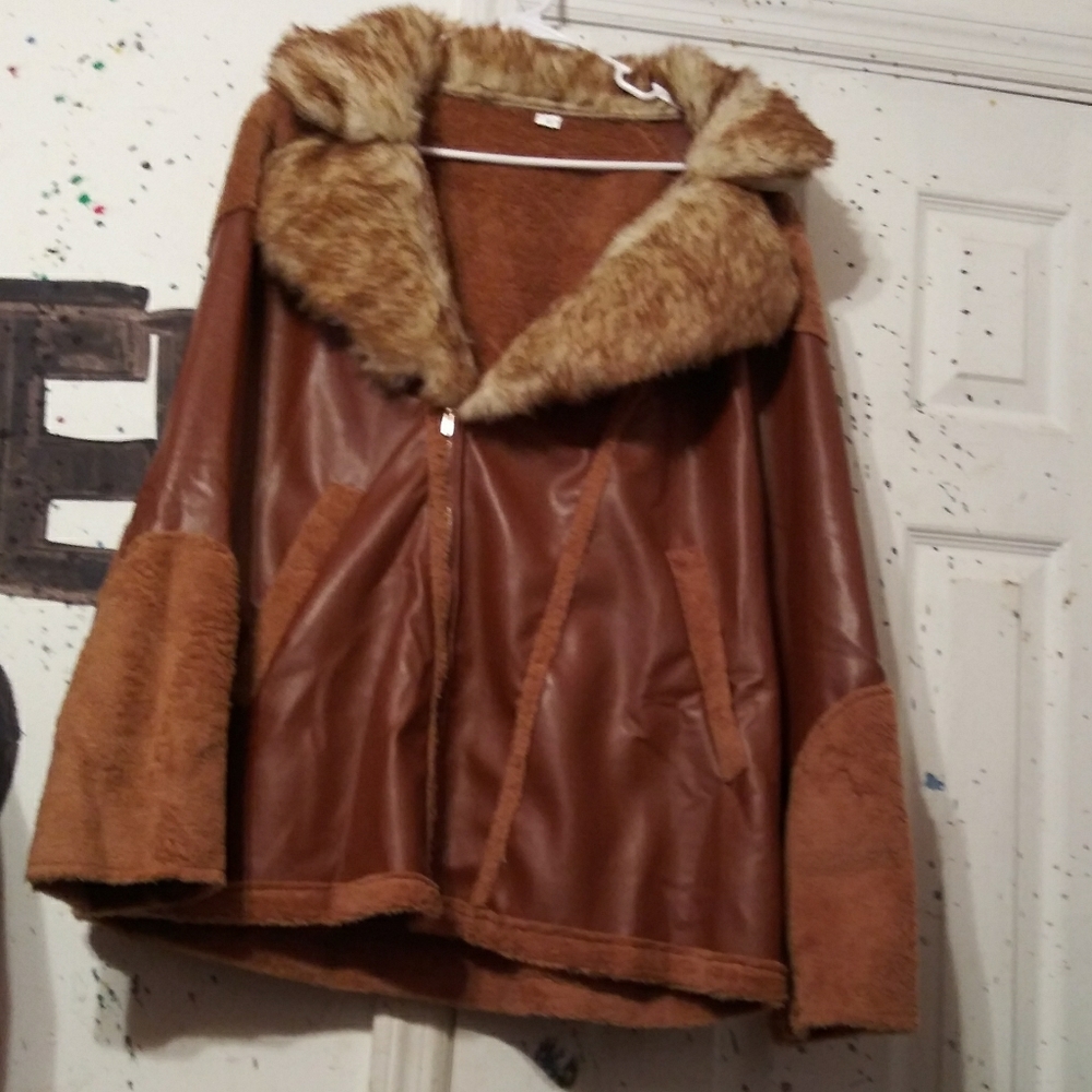 Leather Jacket With Fur